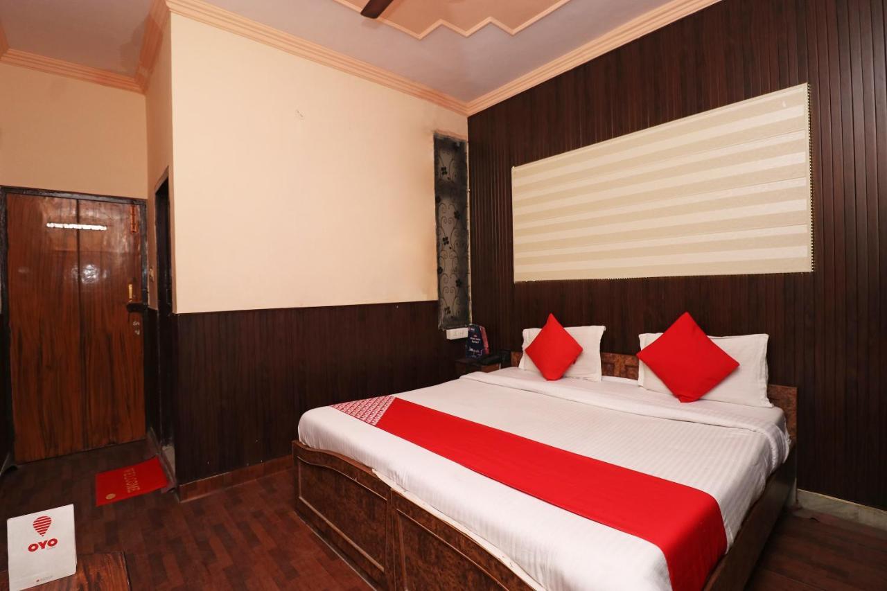 Oyo 8379 Hotel Kamal Лакхнау Екстер'єр фото